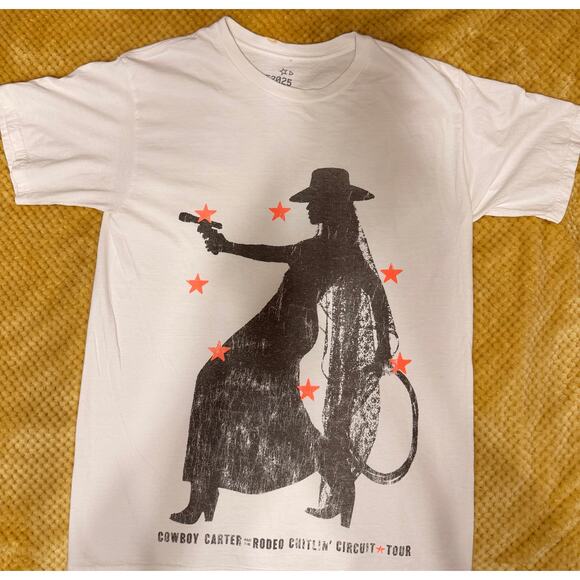 Beyonce Cowboy Carter Tour Official Most Wanted Tee SIZE Large - Picture 1 of 7